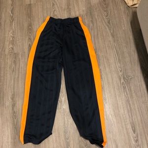 Pants bundle message if interested individually